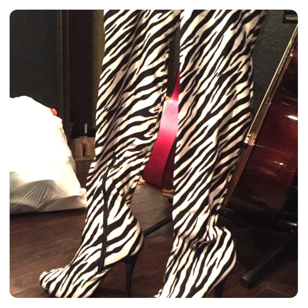 Zebra heels,Wild Rose,Size 8